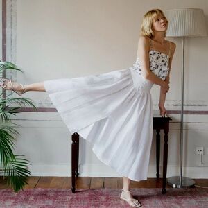 Ohsevendays Dani Skirt in White Size Small